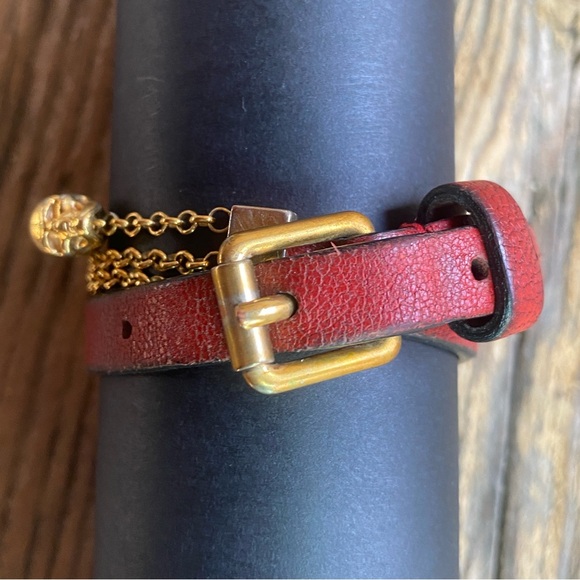 Alexander McQueen Gold Skull Chain Wrap Bracelet with Red Leather Strap - Picture 2 of 6